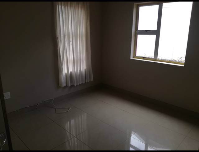 2 BEDROOM FLAT TO LET IN INANDA